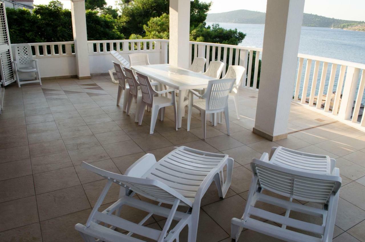 Beautiful Villa 6 Metres From Sea Grebastica Bagian luar foto