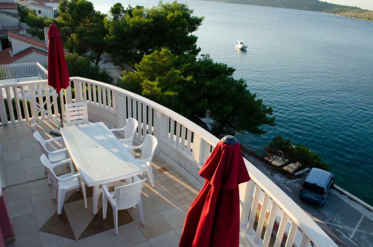 Beautiful Villa 6 Metres From Sea Grebastica Bagian luar foto